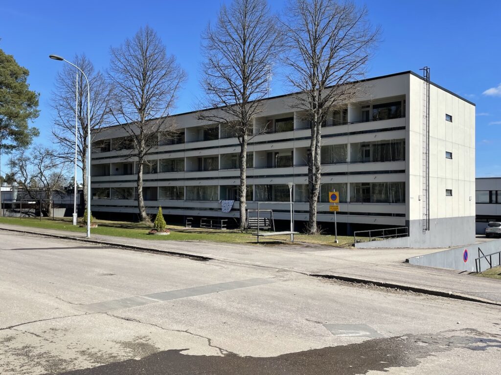 Metsärinne-3-julkisivu